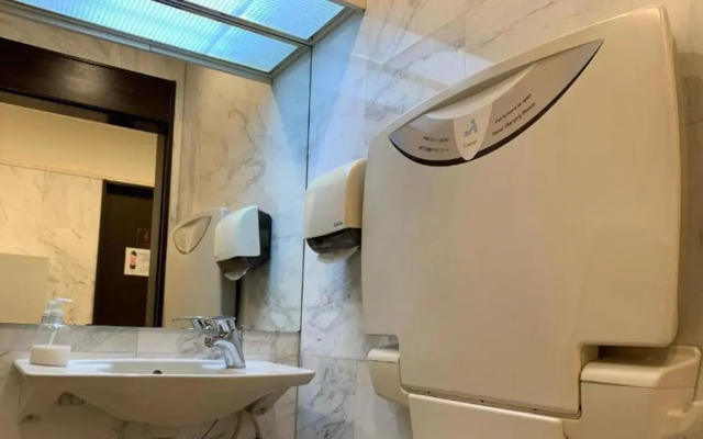 Toyoko Inn Tokyo Nihombashi Hamacho Meijiza Mae