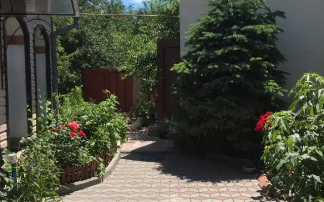 Feodosija, ul. Sirennaja 1