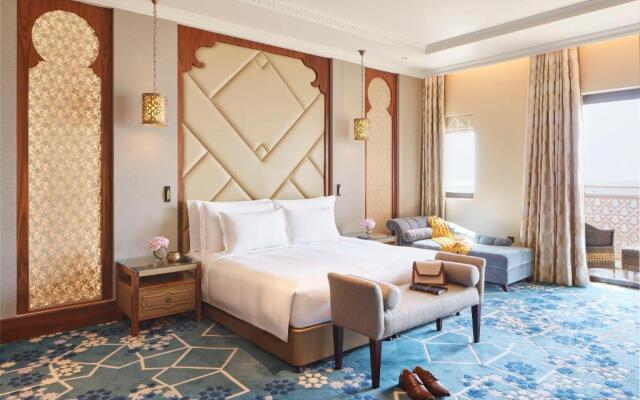 Jumeirah Al Qasr Dubai Hotel