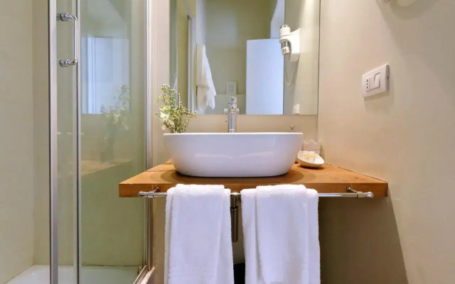 Amaranto Romano Hotel