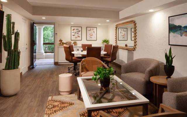 The Scottsdale Resort and Spa, Curio Collection by Hilton