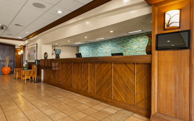 Airport Honolulu Hotel, Trademark Collection by Wyndham