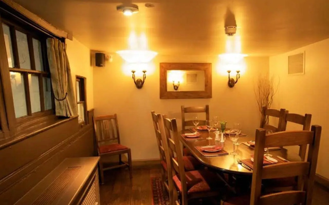 The Red Lion