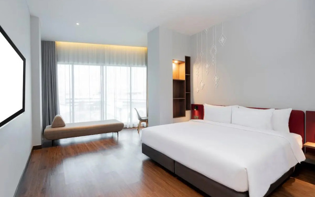 Centara Life Hotel Bangkok Phra Nakhon