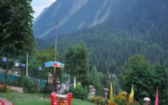 Paristan Resorts