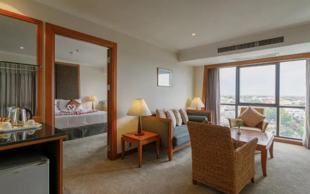 Amora Hotel Tapae Chiang Mai
