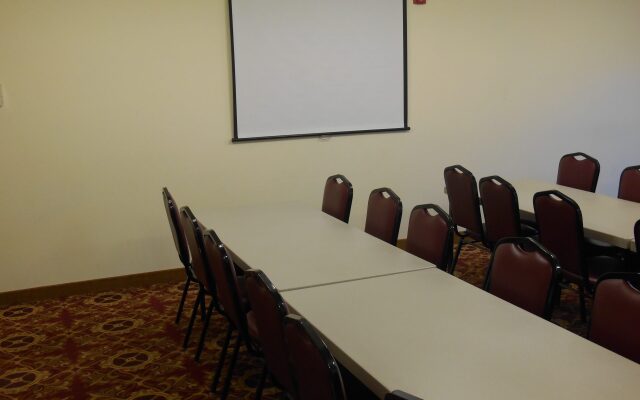 Settle Inn & Suites Linn