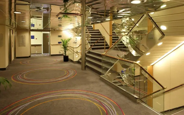 Grand Holiday Cruise Ship