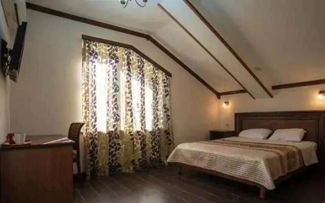 4 Sezona Hotel