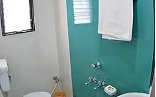 OYO 4198 Hotel Shri Sai Murli