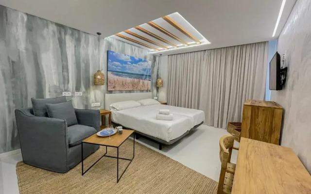 Gran Marina Suites