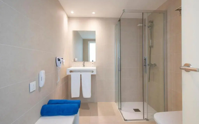 Отель HSM Atlantic Park Hotel