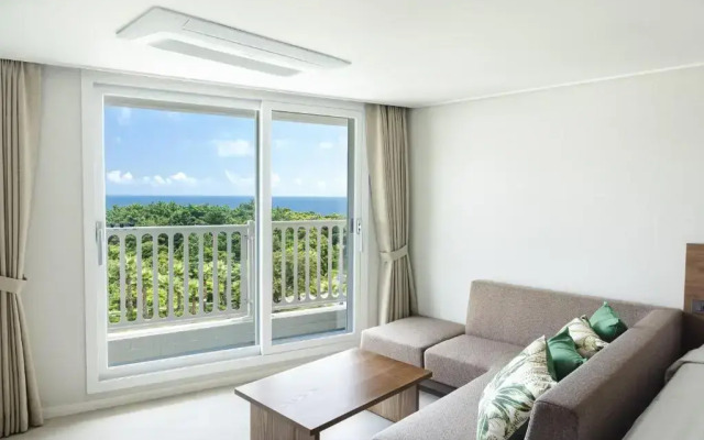 Kensington Resort Jeju Jungmun