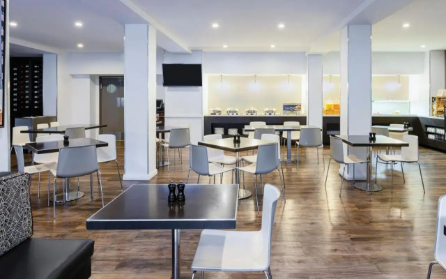 Mercure Perth On Hay