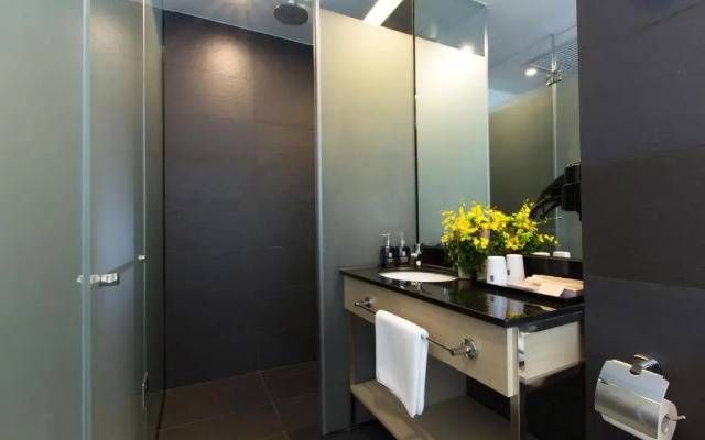 Bay Hotel Ho Chi Minh