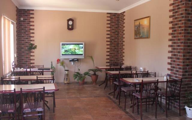 Guest House The Yalta