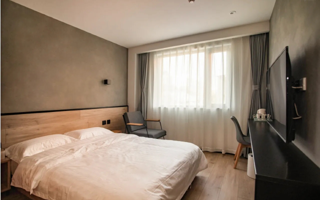 Fresh hotel Beijing station store