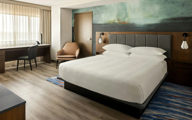Oshkosh Marriott Waterfront Hotel & Convention Center