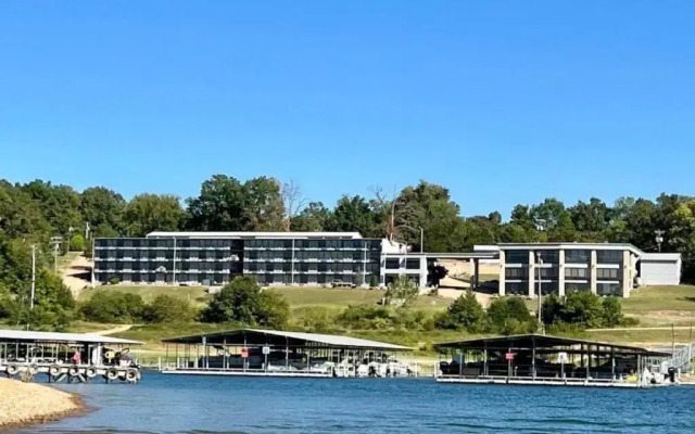 Lake Norfork Resort