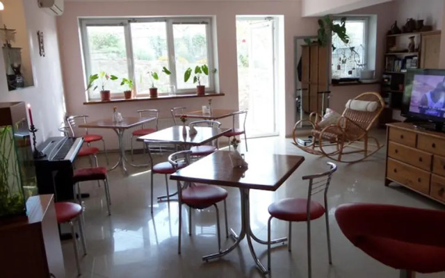 Alyy Parus Hotel