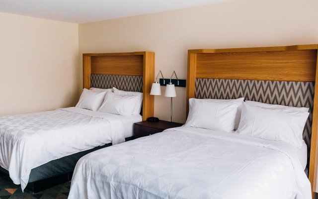 Holiday Inn & Suites Phoenix-Mesa/Chandler, an IHG Hotel