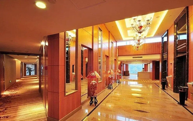 WuDang Argyle Grand International Hotel