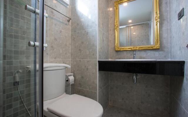 B your home Hotel Donmueang Airport Bangkok Hotel