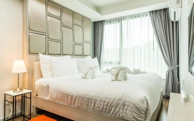 6 Avenue Surin by Lofty