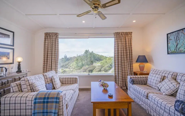 Bayview Valley Lodge