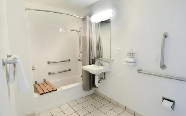 Motel 6 Galveston, TX
