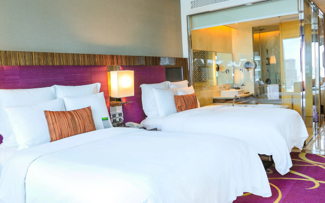 Renaissance Bangkok Ratchaprasong Hotel