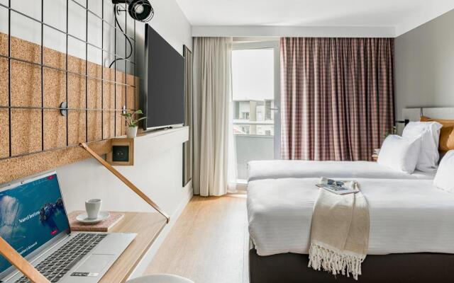 Moxy Annecy