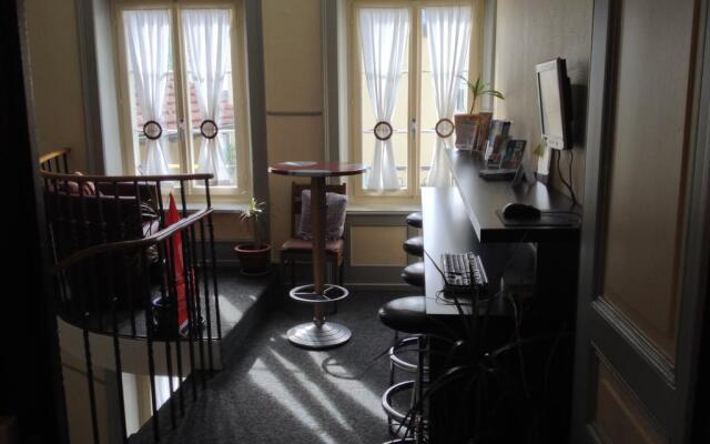 bed & bar No.8 Hostel Adults Only