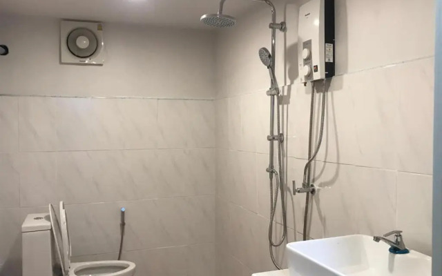 Lipe Garden Beach Resort