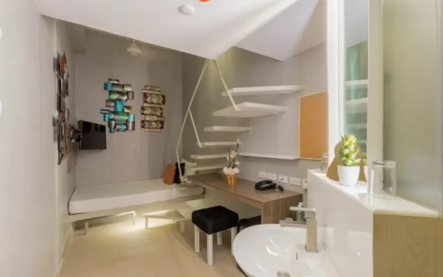 Selah Pods Hotel Manila
