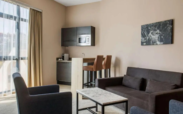 Radisson Serviced Apartments Antananarivo City Center 