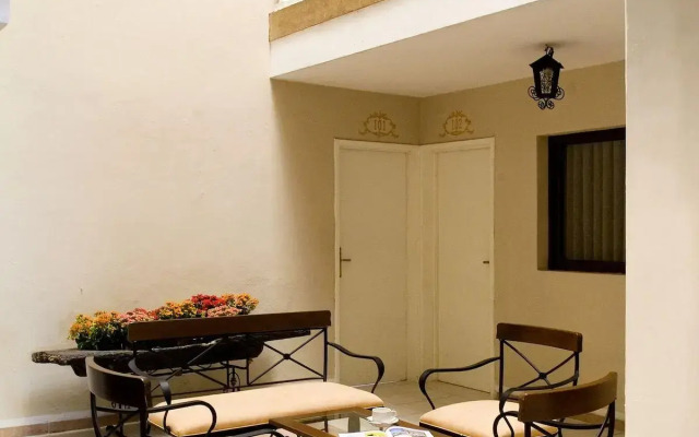Hotel Colonial