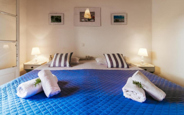 Sunflower Apartments & Studios