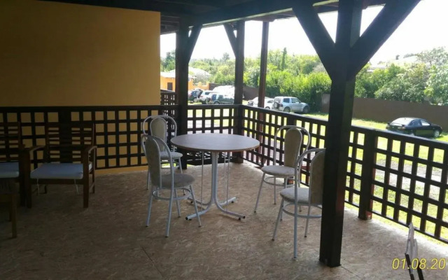 Lilly Guest House