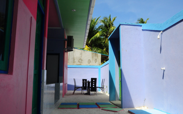 Mandhoo Inn