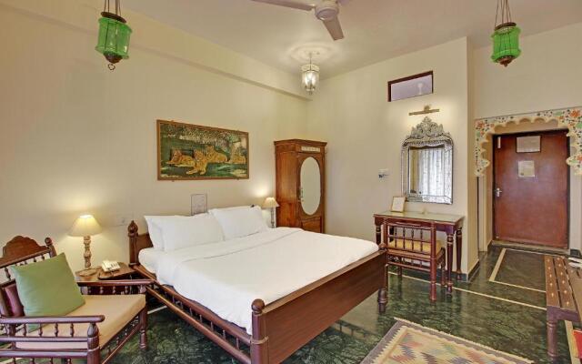 Lake Pichola Hotel