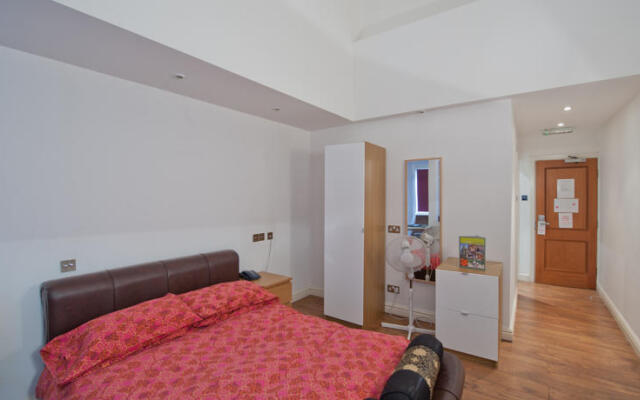 Parr Street Studios  Hotel