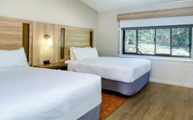 Yavapai Lodge - West & East