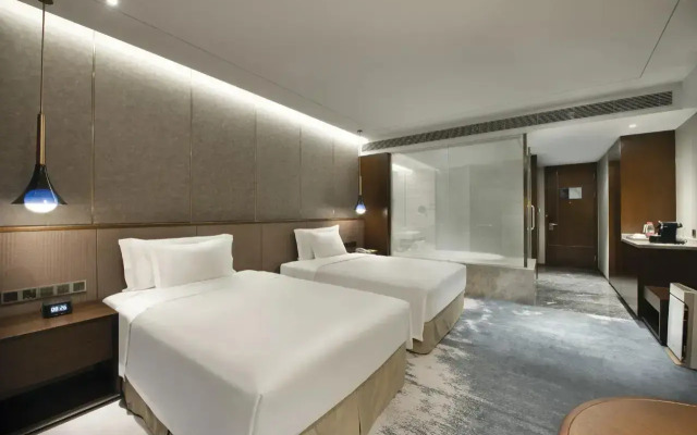 Grand Barony Qingdao Airport Hotel