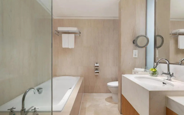 Crowne Plaza Shenzhen Futian by IHG Hotel