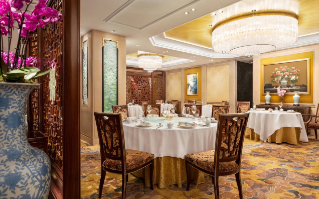 Shangri-La Paris Hotel