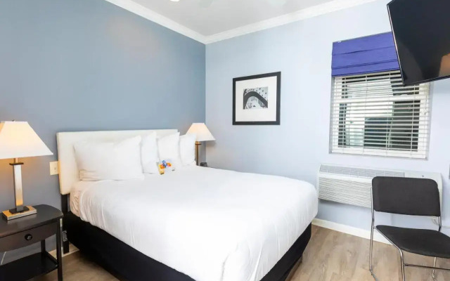 Hotel Chicago West Loop, SureStay Collection by Best Western