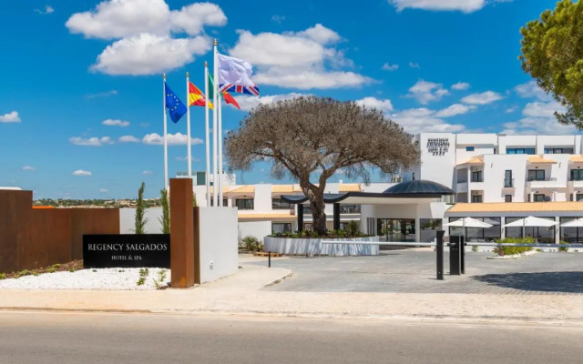 Resort Regency Salgados Hotel & Spa