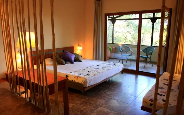Club Nur Hotel
