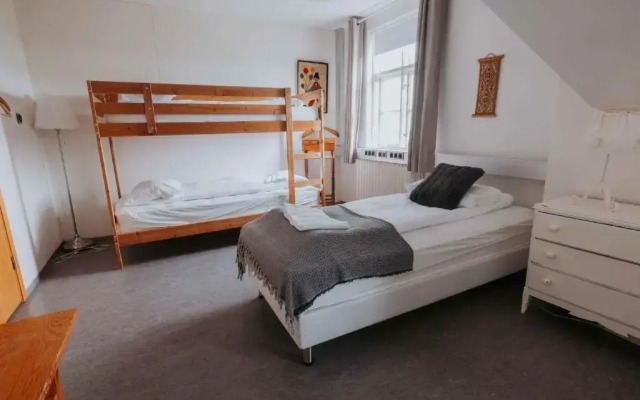 Heradsskolinn Historic Guesthouse
